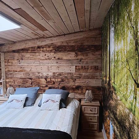 Villa Le P'Tit Nid : Mini Loft Pour 2 A 4 Personnes Tellin Esterno foto