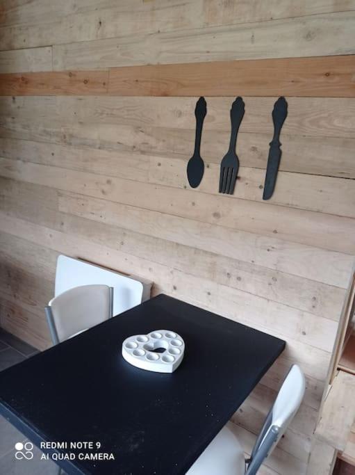 Villa Le P'Tit Nid : Mini Loft Pour 2 A 4 Personnes Tellin Esterno foto