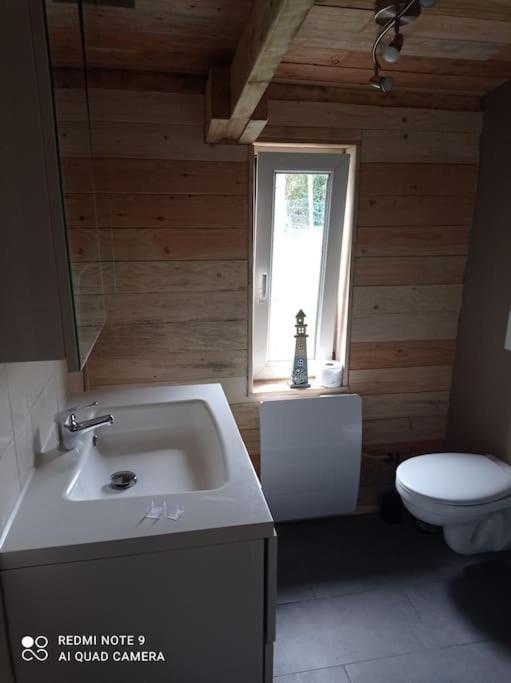 Villa Le P'Tit Nid : Mini Loft Pour 2 A 4 Personnes Tellin Esterno foto